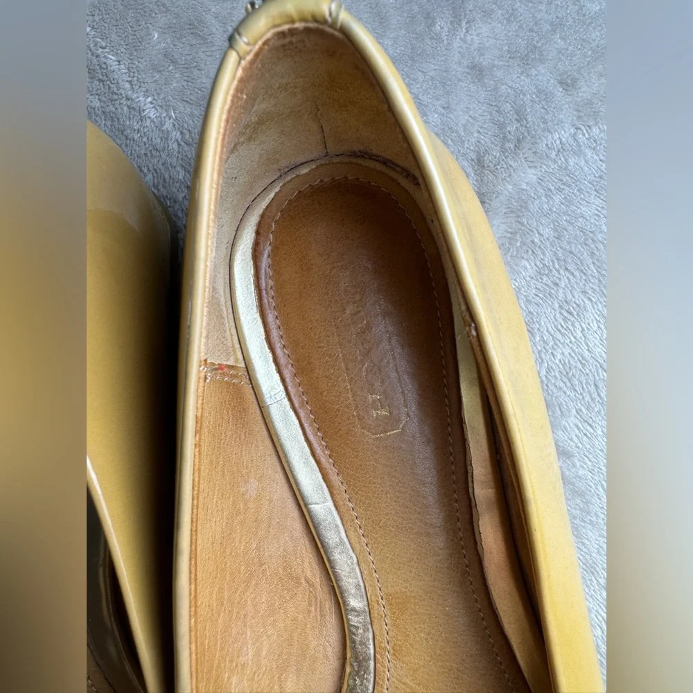 Coach Women’s Loafer Tan Size 6.5B‎ Patent Leather Tabitha Penny Loafer Low Flat